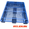 PALLET NHỰA 1300X1100X150 MÀU XANH CŨ - CHÂN SUỐT - BA CHÂN