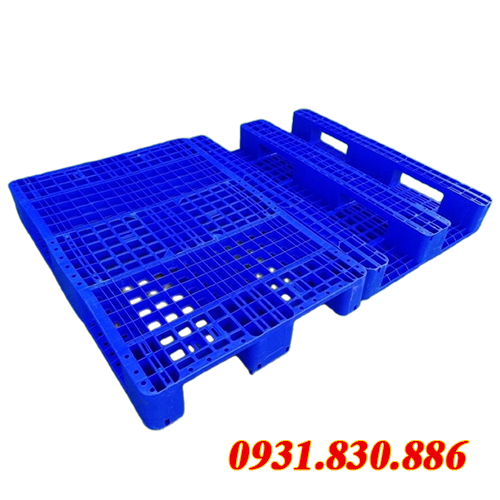 PALLET NHỰA 1200X800X150 CŨ DẠNG 3 CHÂN MÀU XANH